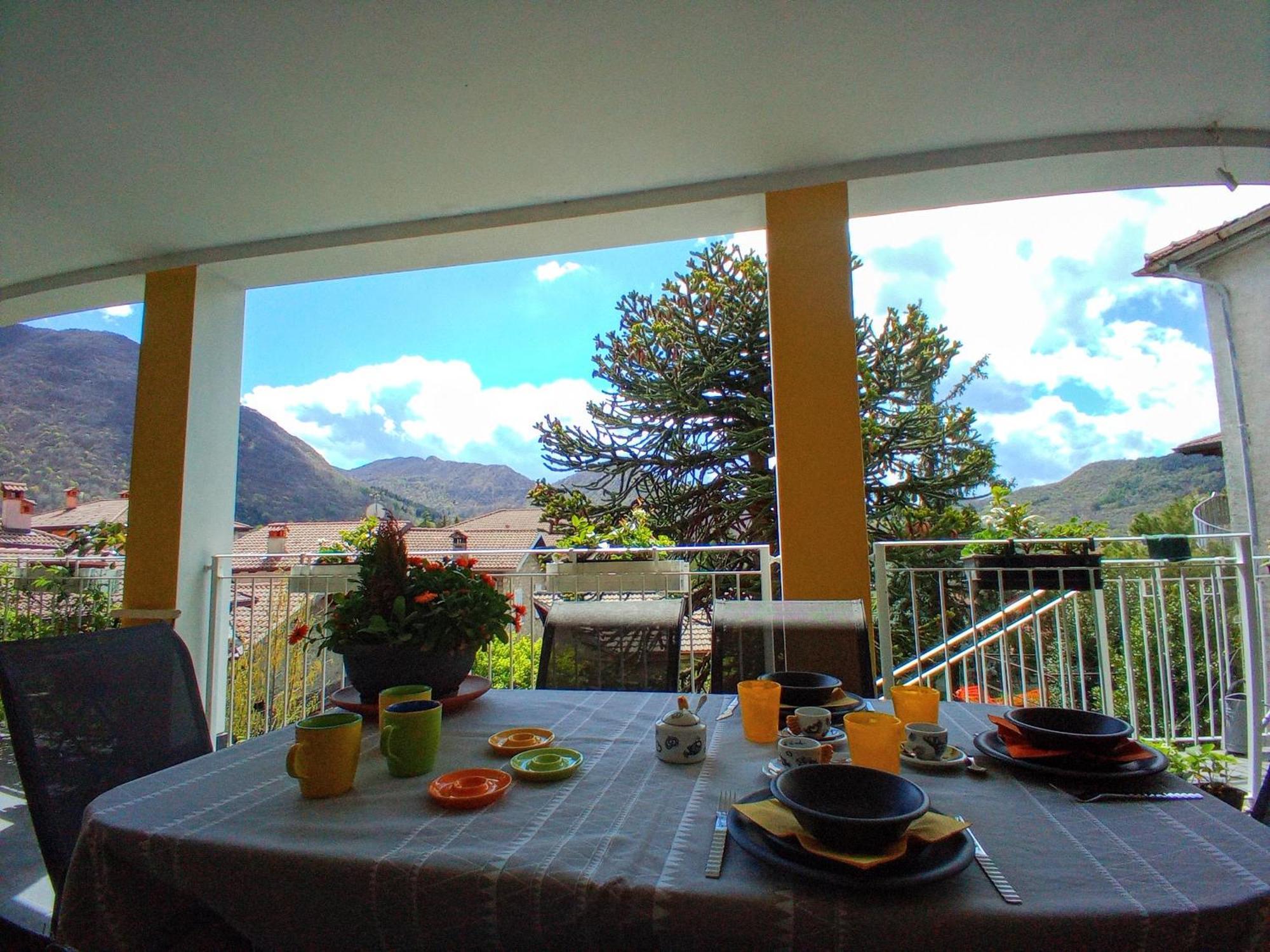 Il Giardino Di Cres Bed & Breakfast Esino Lario Luaran gambar